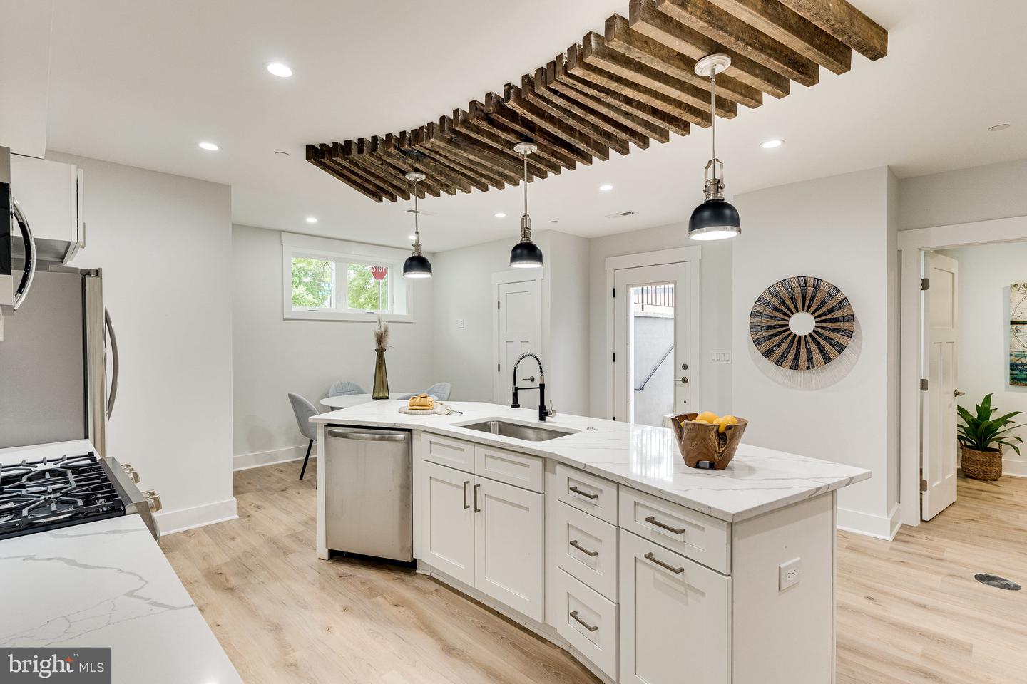 1301 West Virginia AVENUE NE Unit: 1