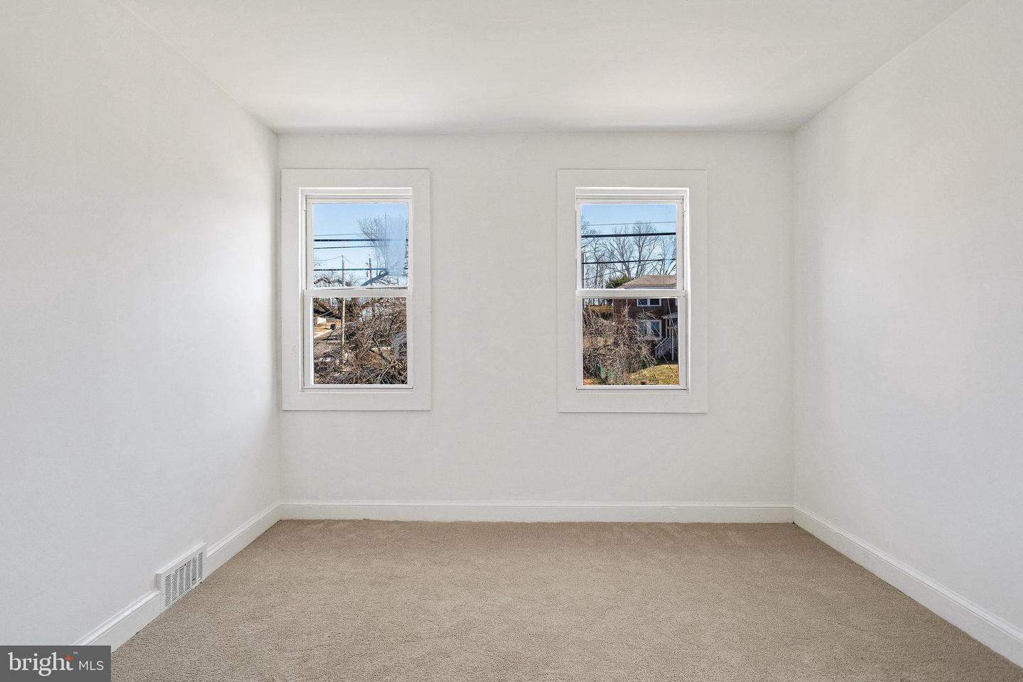 248 Division AVENUE NE