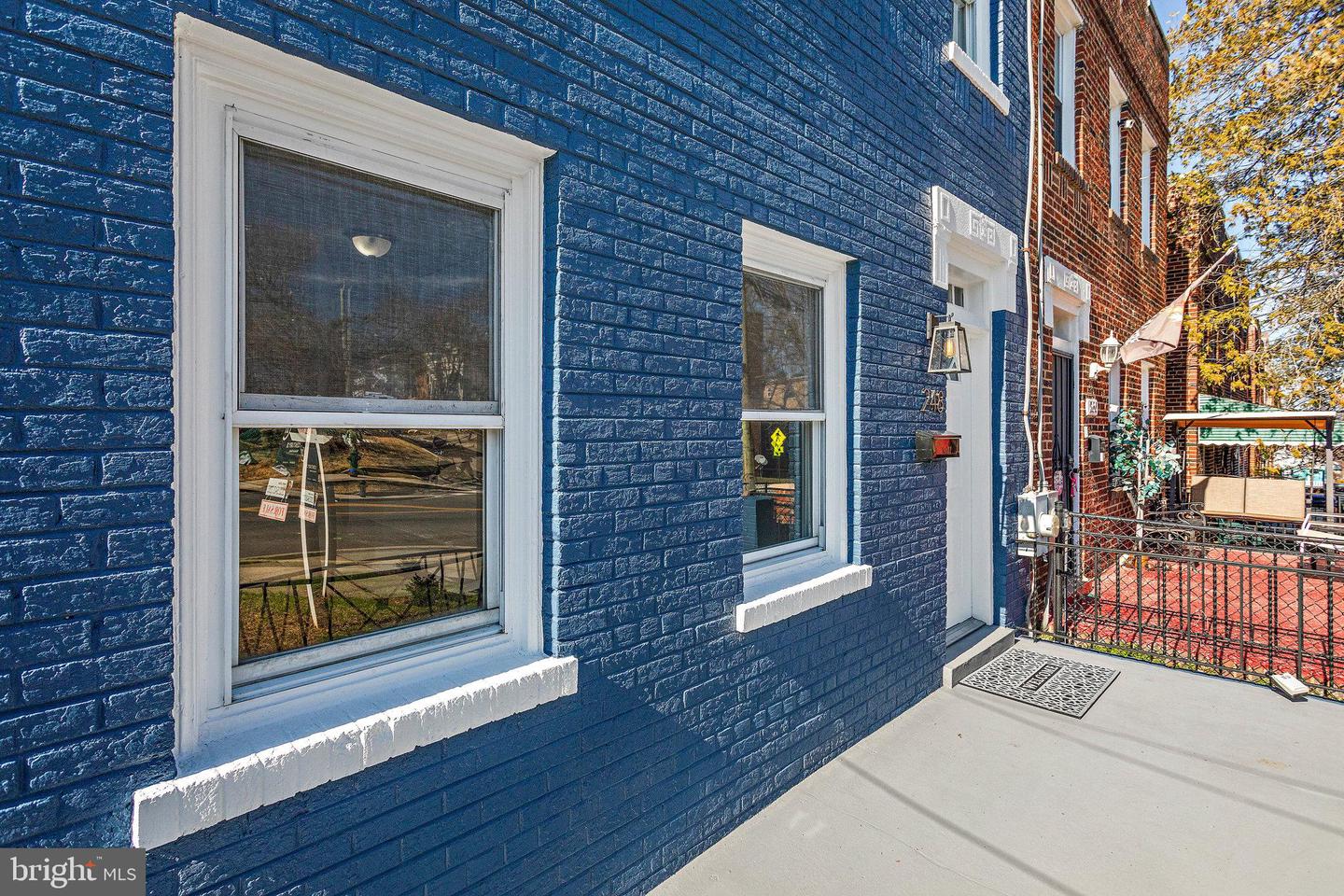 248 Division AVENUE NE