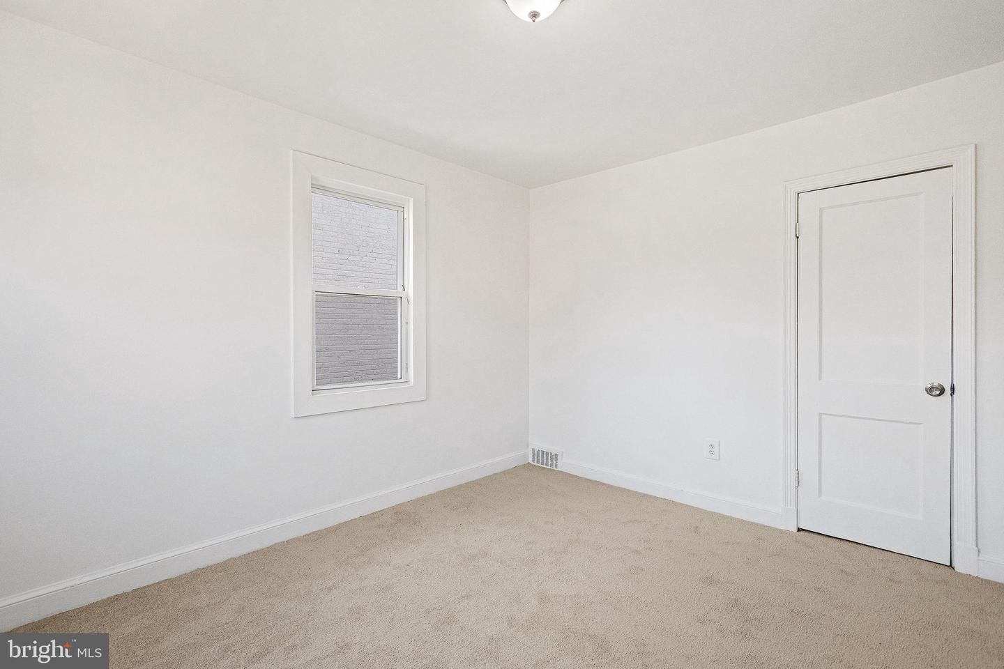 248 Division AVENUE NE