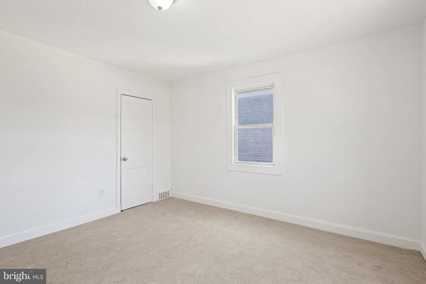 248 Division AVENUE NE
