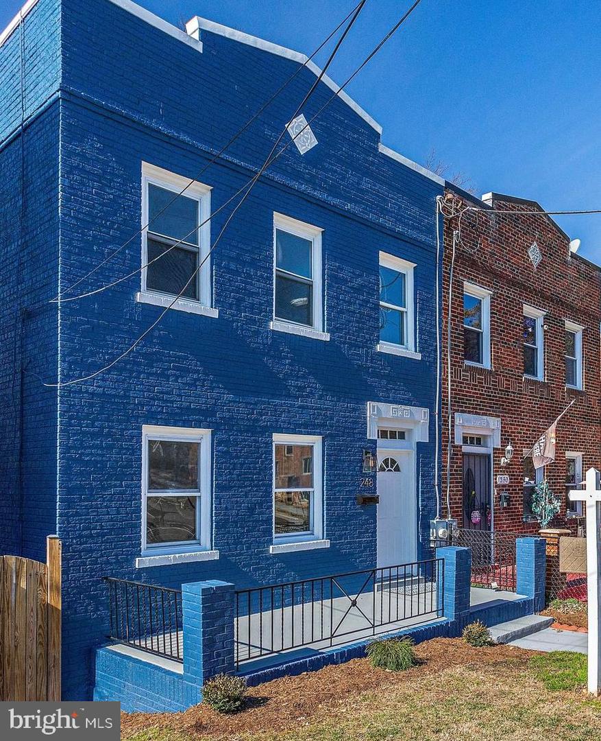 248 Division AVENUE NE