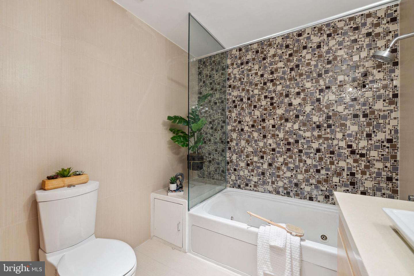 2031 13th STREET NW Unit: 2