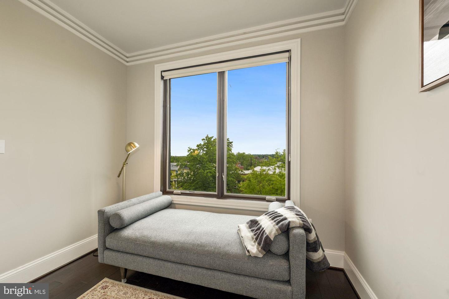 4527 Georgia AVENUE NW Unit: 2