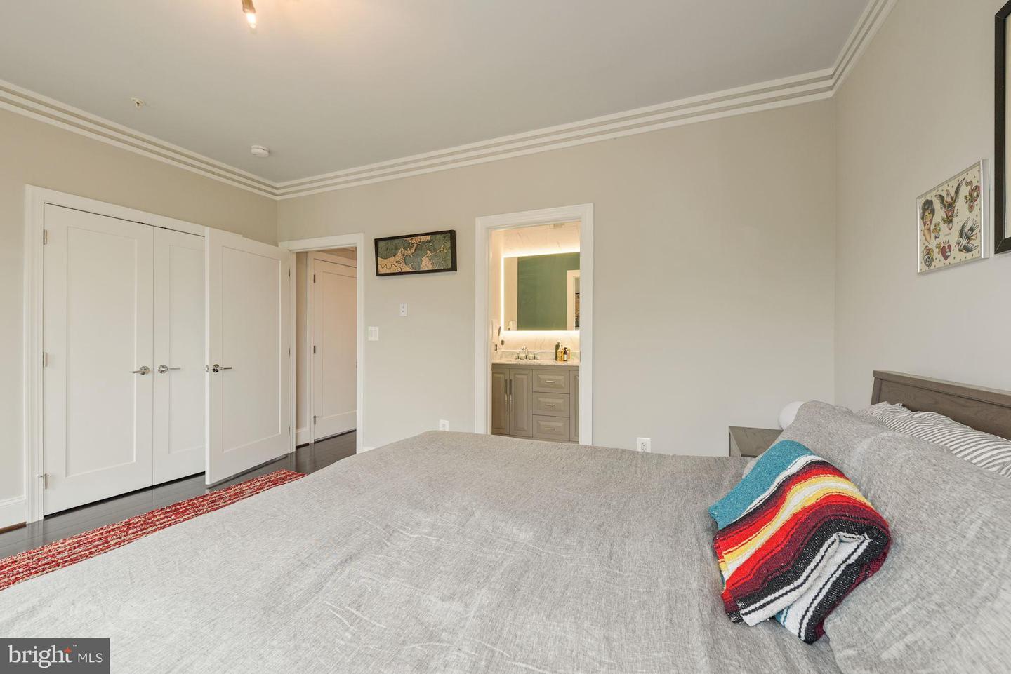 4527 Georgia AVENUE NW Unit: 2