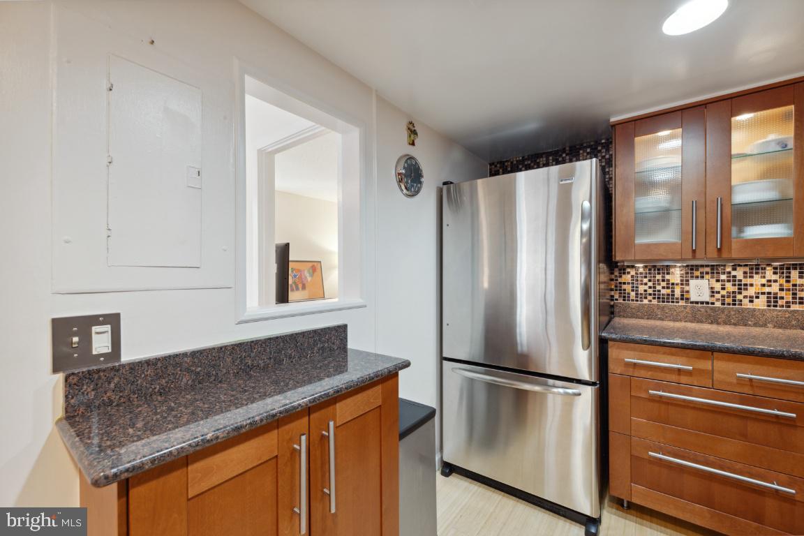 1099 22nd STREET NW Unit: 611