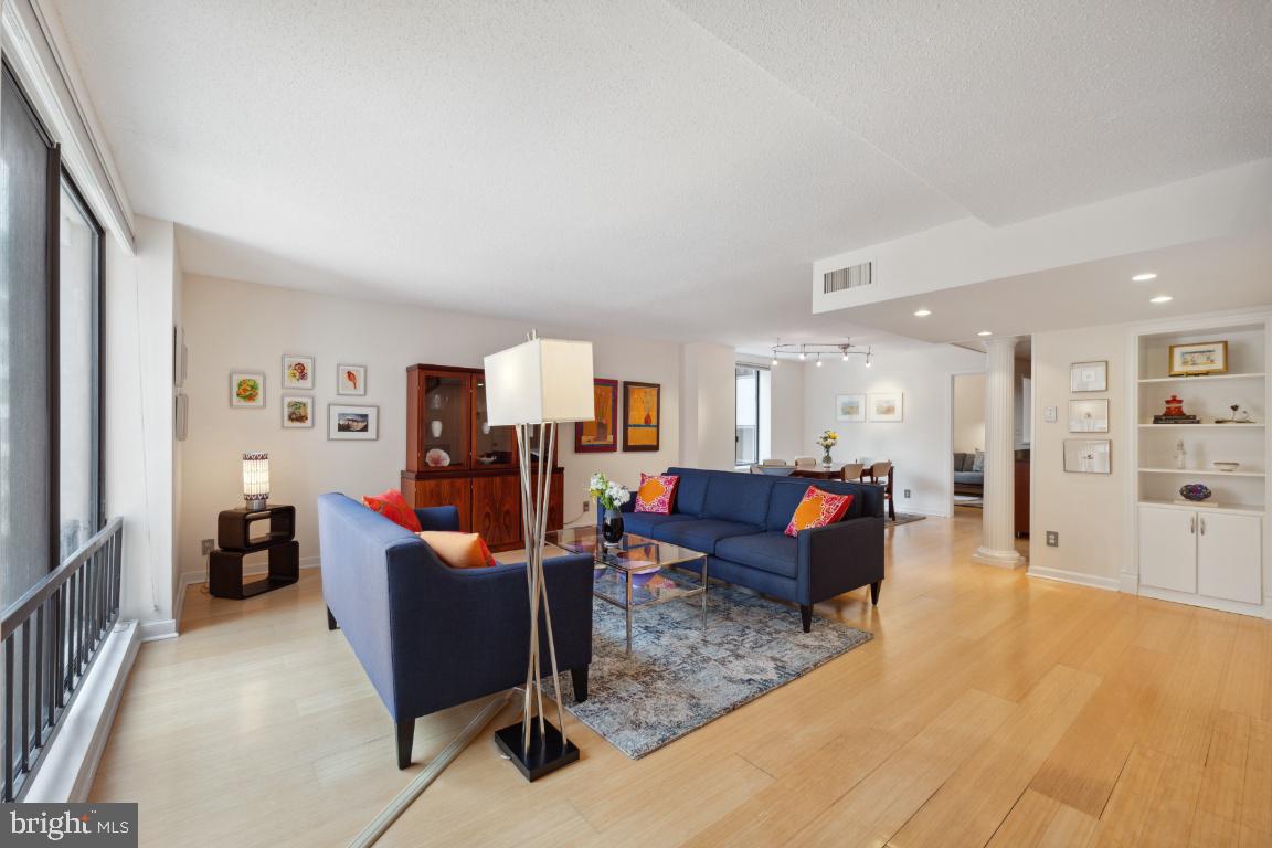 1099 22nd STREET NW Unit: 611