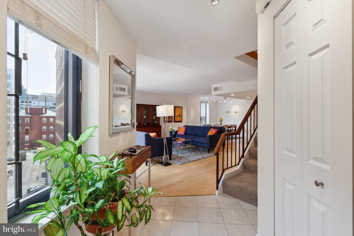 1099 22nd STREET NW Unit: 611