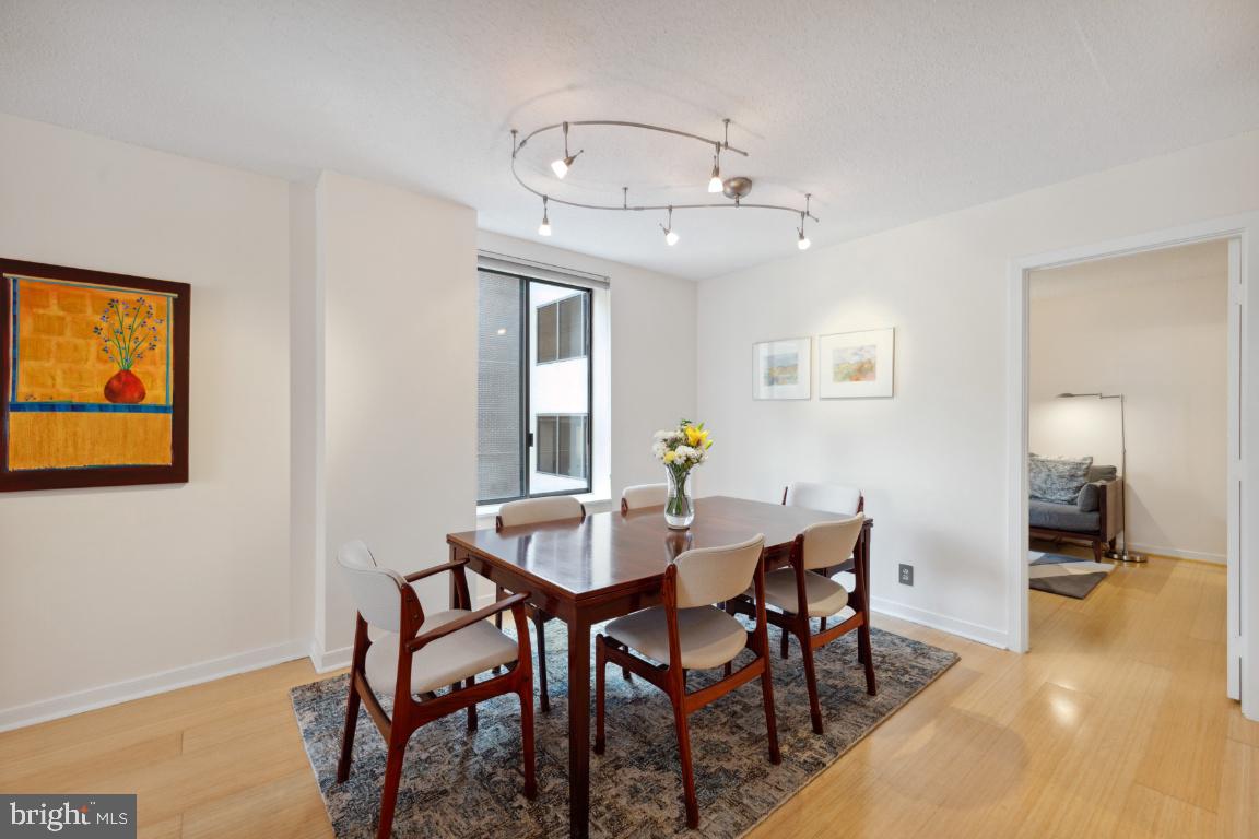1099 22nd STREET NW Unit: 611
