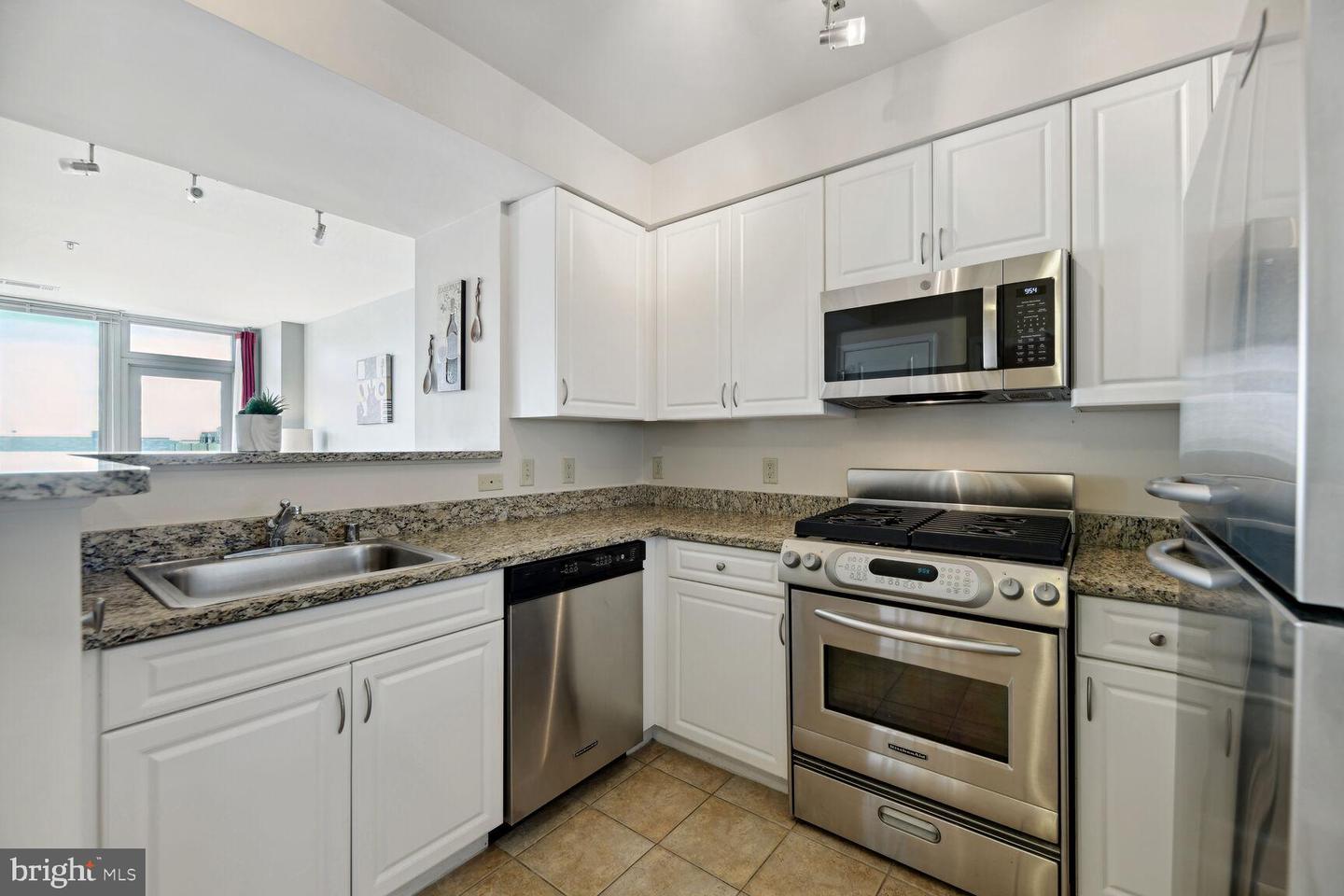 555 Massachusetts AVENUE NW Unit: 1408