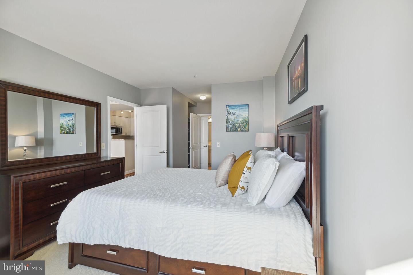 555 Massachusetts AVENUE NW Unit: 1408