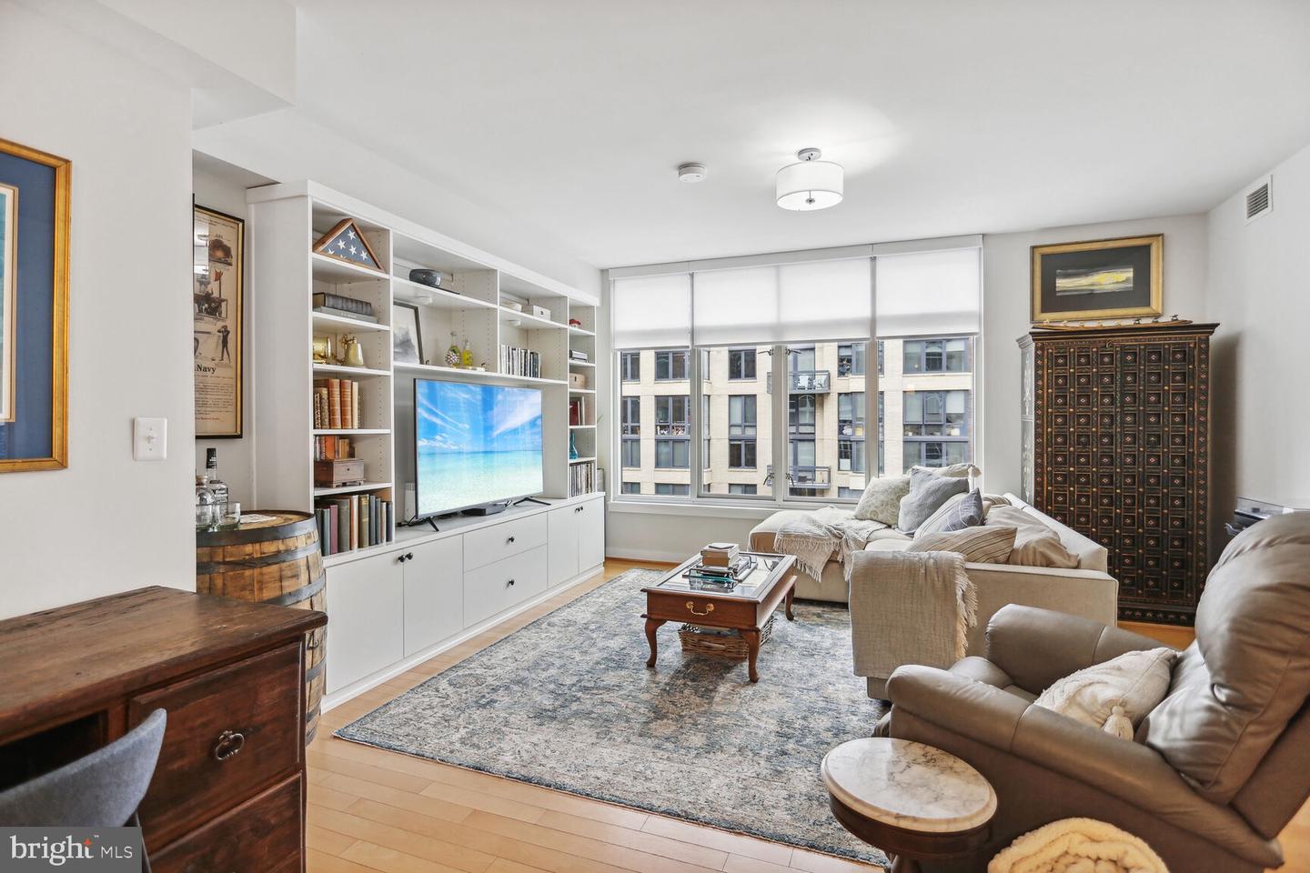 1025 1st STREET SE Unit: 1014