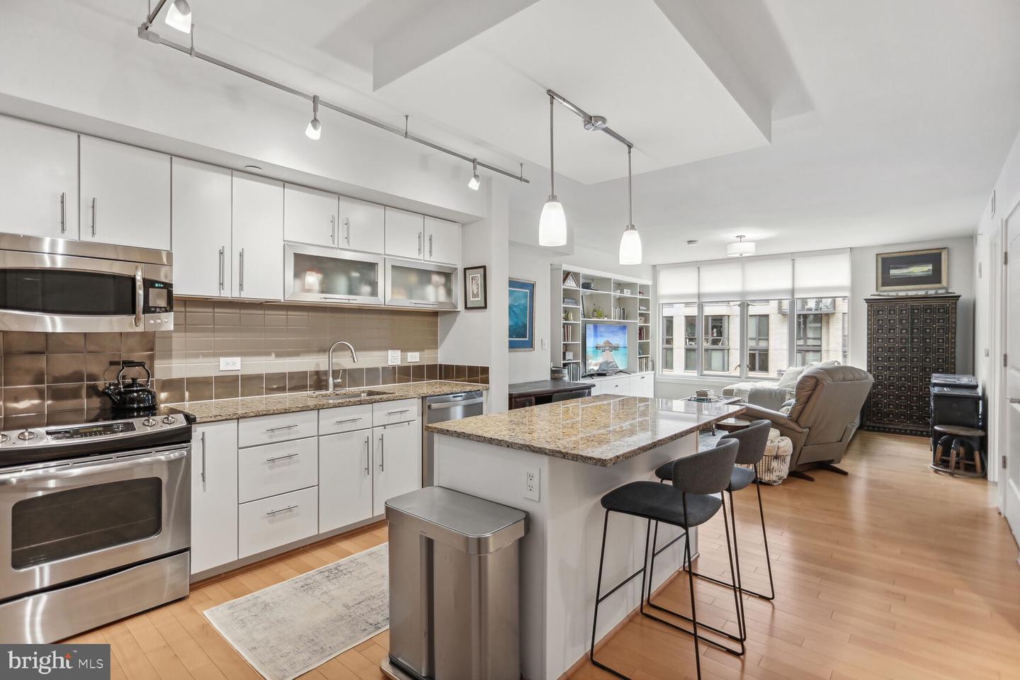 1025 1st STREET SE Unit: 1014