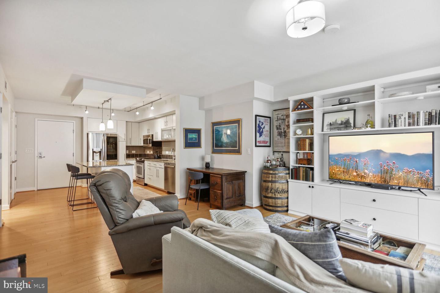 1025 1st STREET SE Unit: 1014