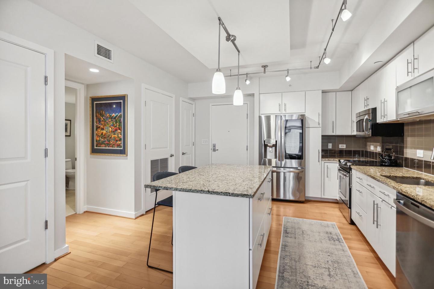 1025 1st STREET SE Unit: 1014