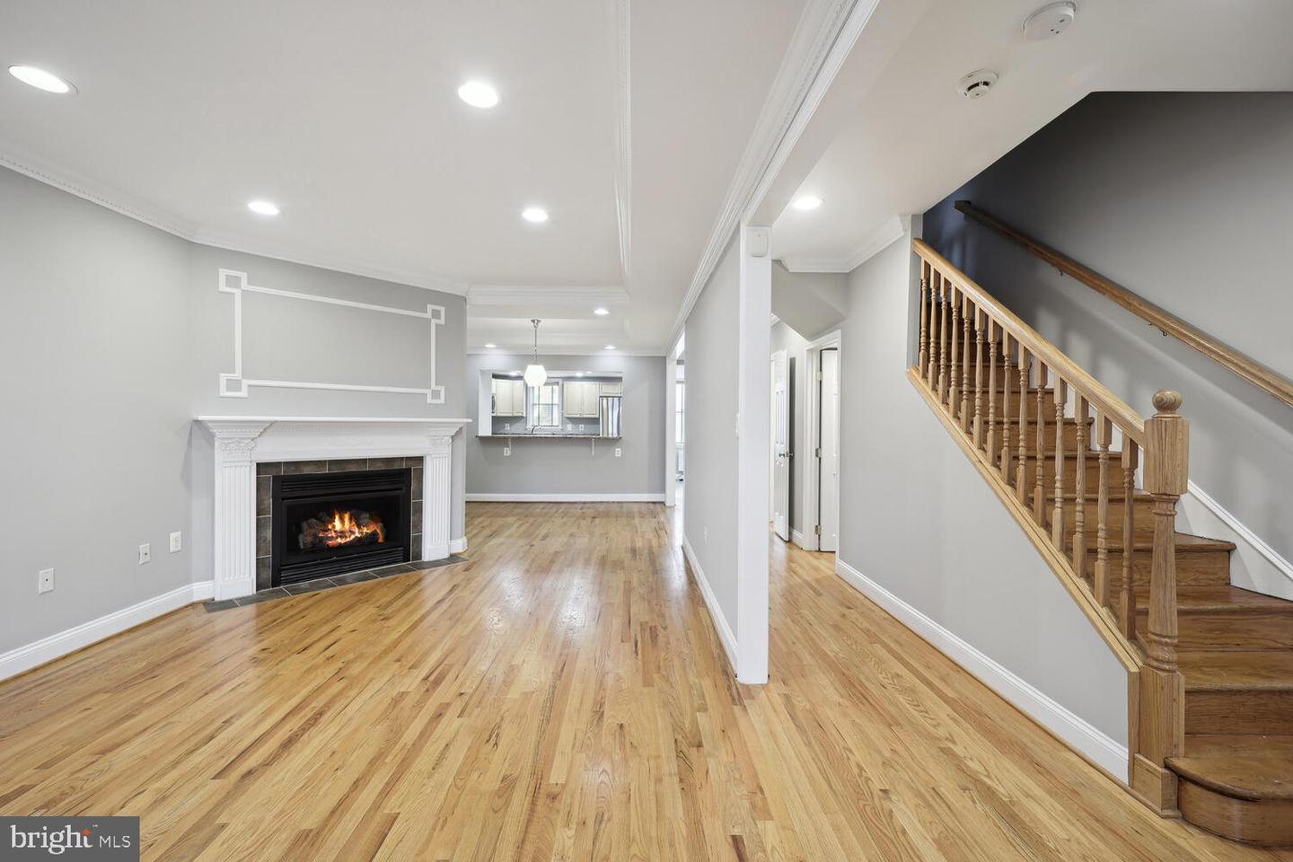 428 Emerson STREET NW