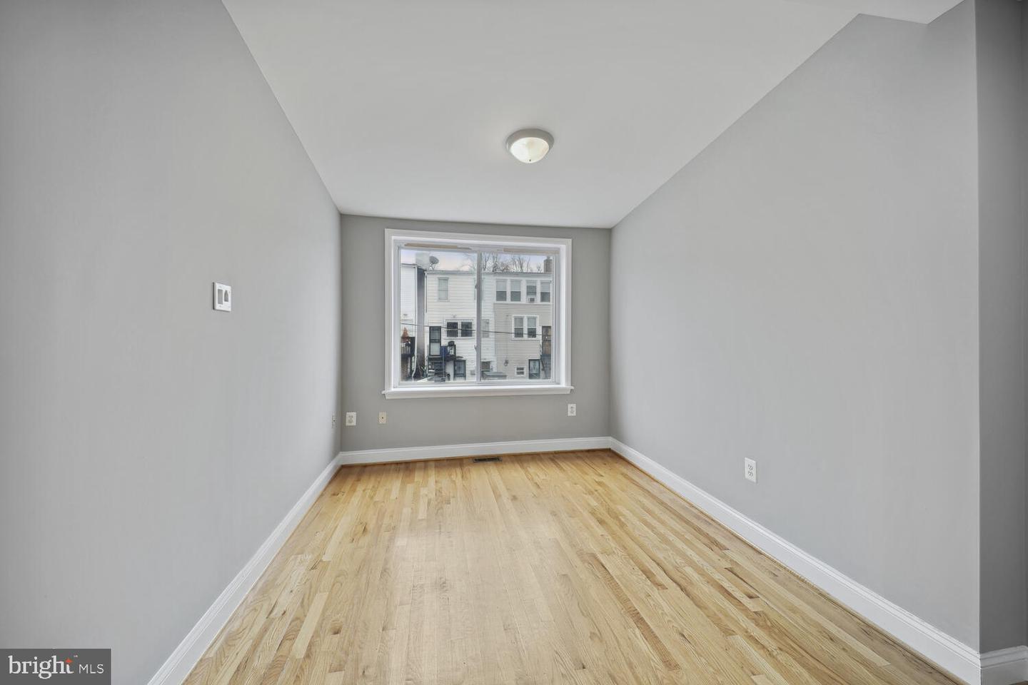 428 Emerson STREET NW