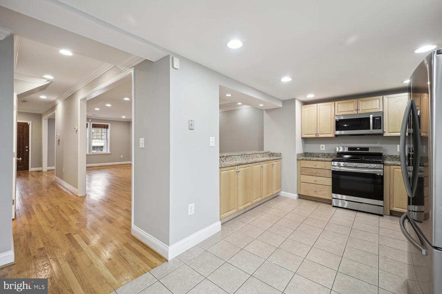 428 Emerson STREET NW