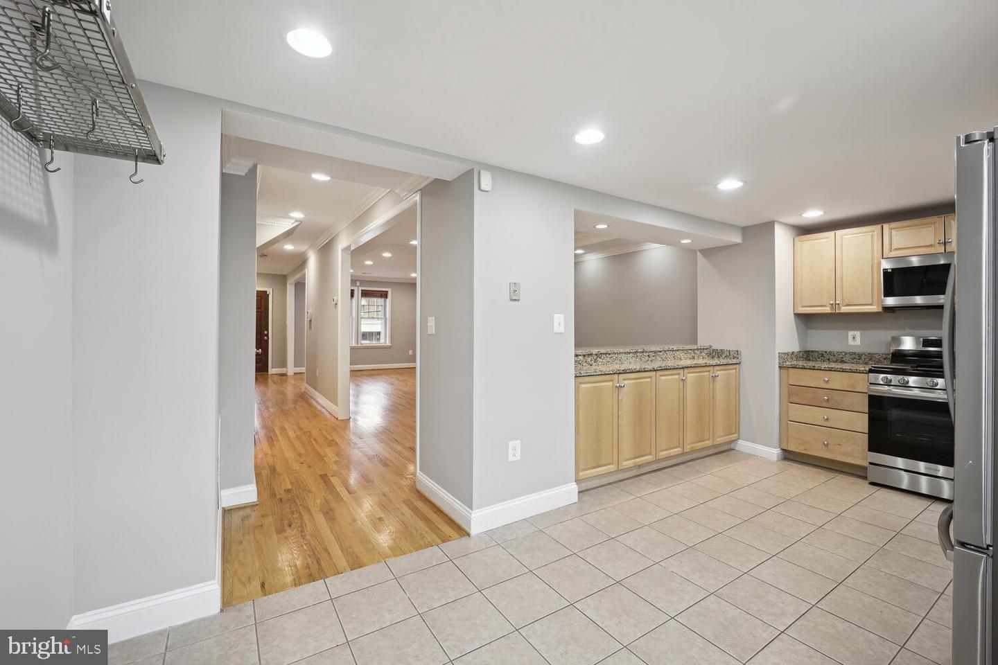 428 Emerson STREET NW