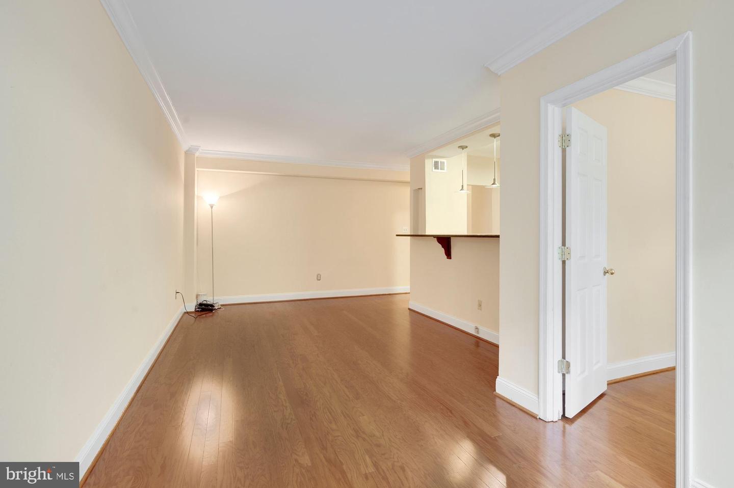 4301 Massachusetts AVENUE NW Unit: A211