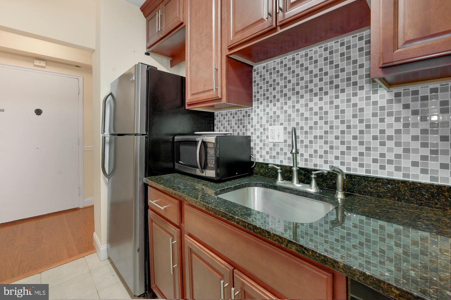 4301 Massachusetts AVENUE NW Unit: A211