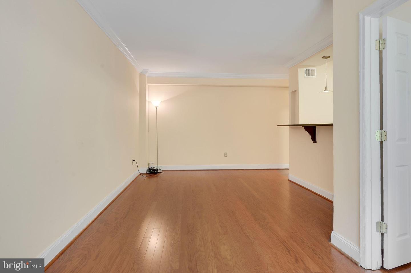 4301 Massachusetts AVENUE NW Unit: A211