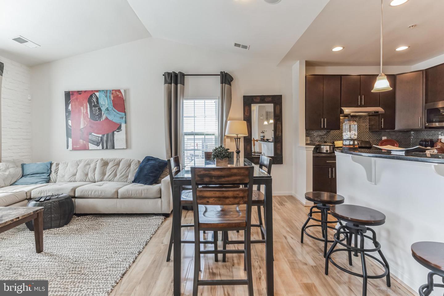 2500 Hurston LANE NE Unit: 2