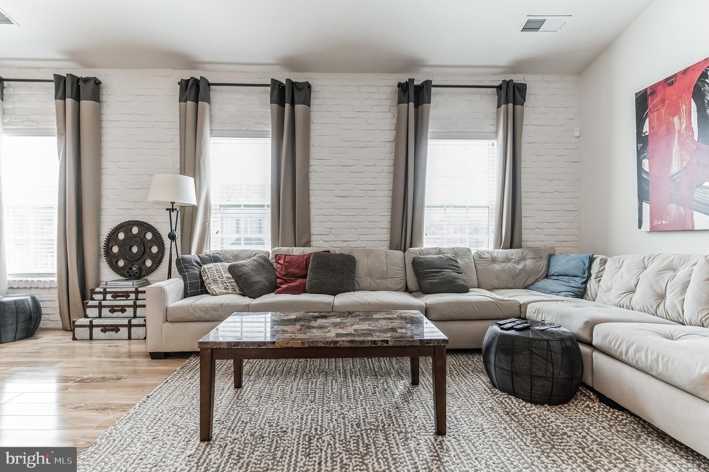 2500 Hurston LANE NE Unit: 2