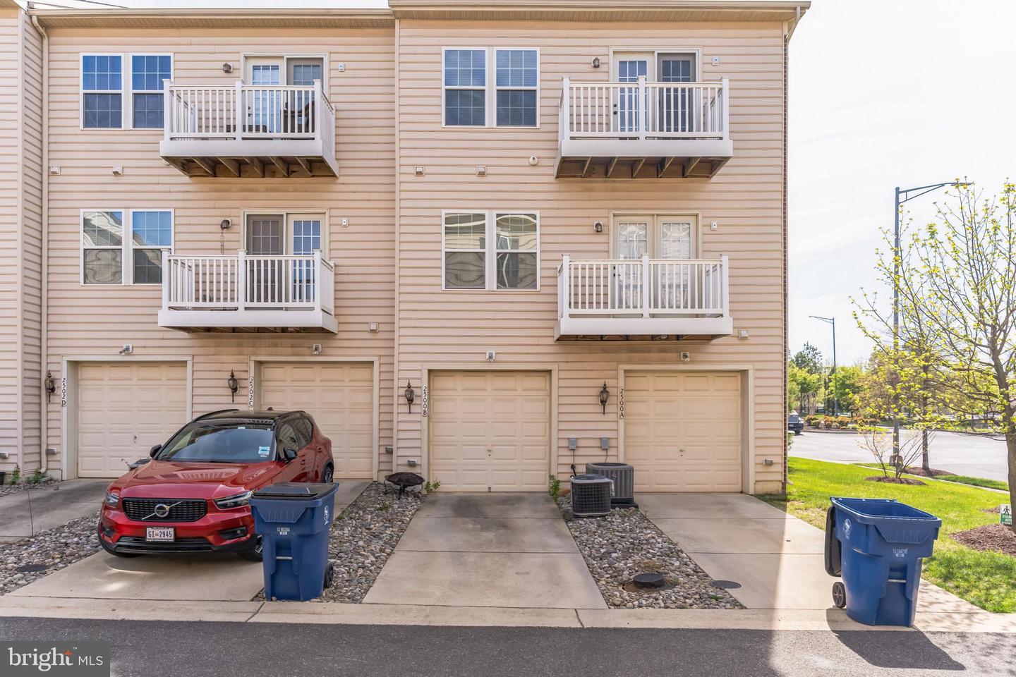 2500 Hurston LANE NE Unit: 2