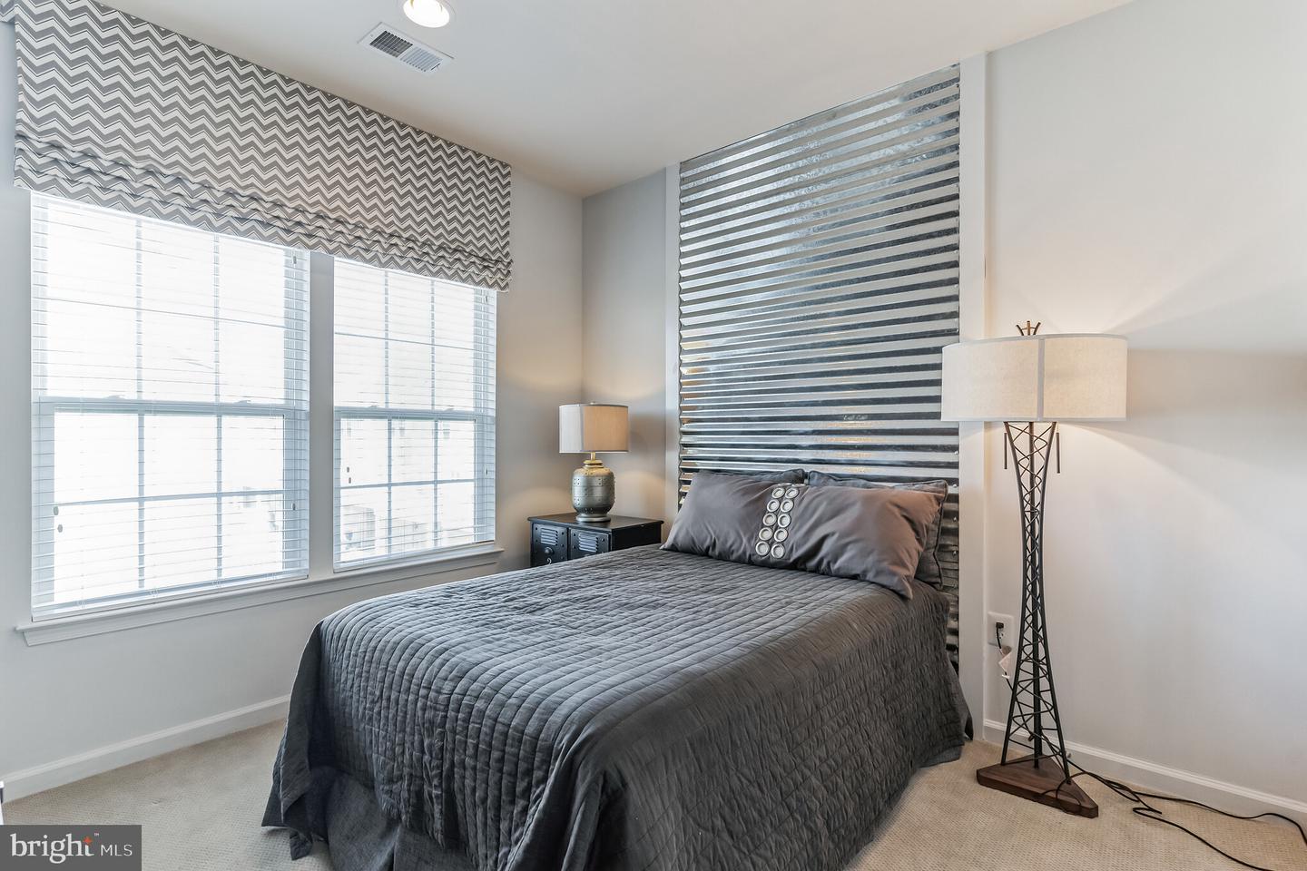 2500 Hurston LANE NE Unit: 2