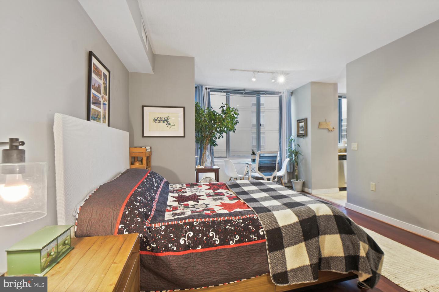 555 Massachusetts AVENUE NW Unit: 1014