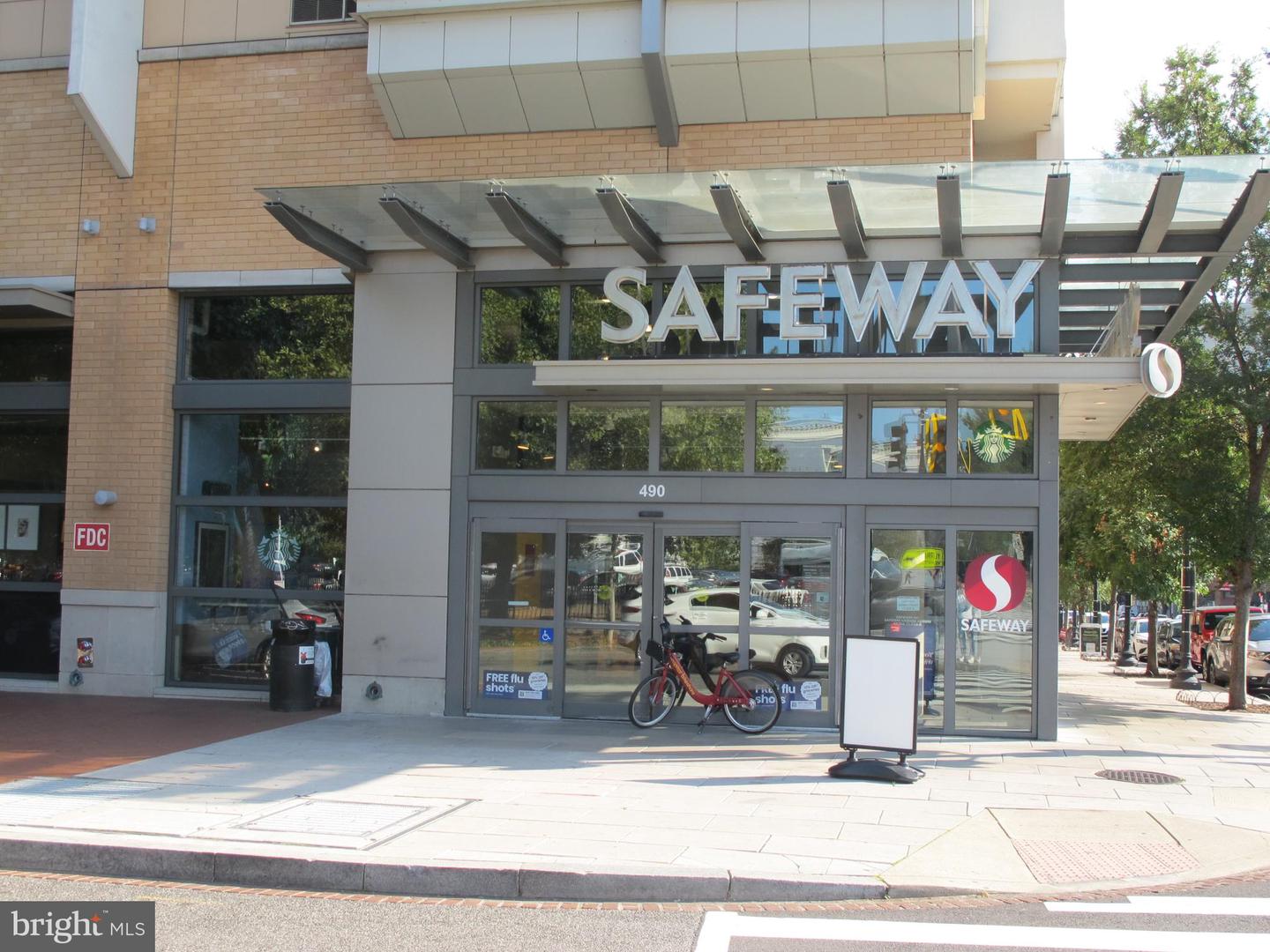 555 Massachusetts AVENUE NW Unit: 1014