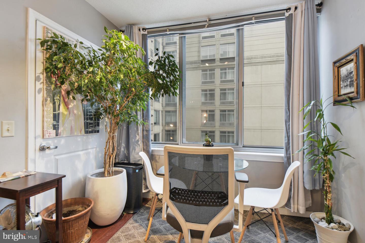 555 Massachusetts AVENUE NW Unit: 1014