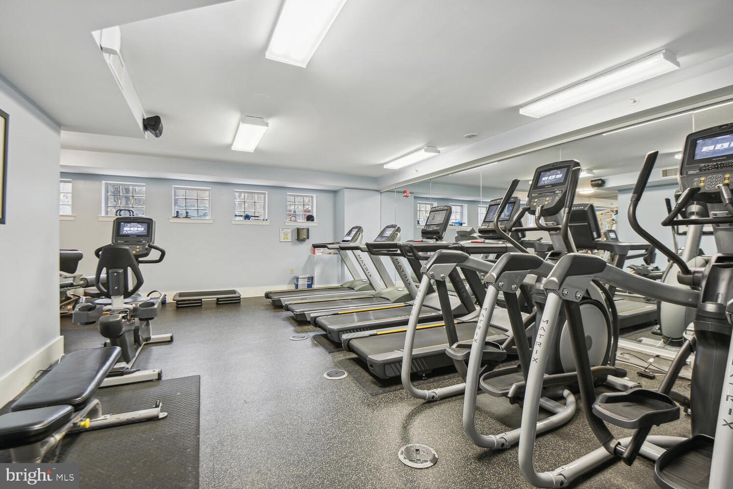 555 Massachusetts AVENUE NW Unit: 1014