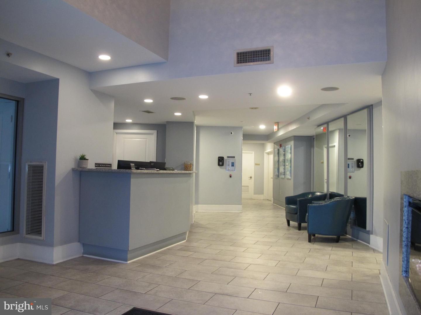 555 Massachusetts AVENUE NW Unit: 1014