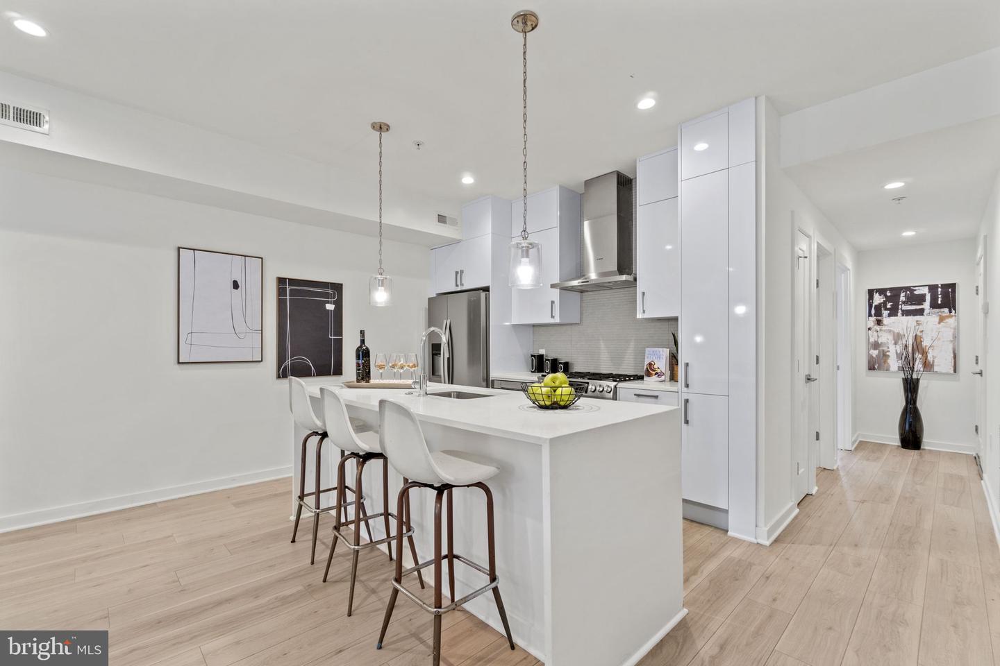 111 Varnum STREET NW Unit: 1