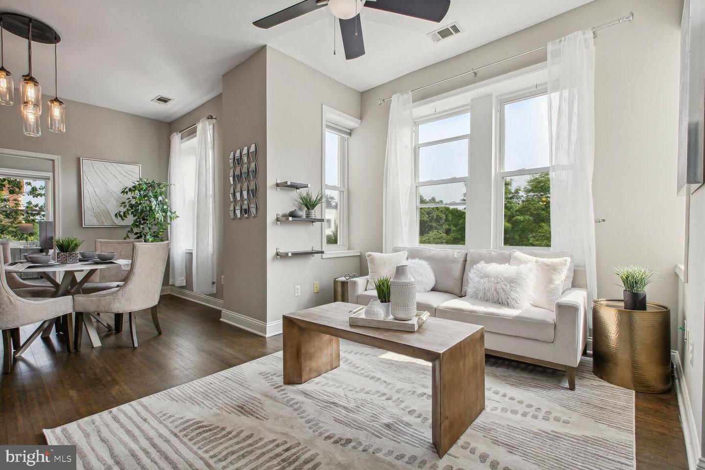 1124 E STREET NE Unit: B