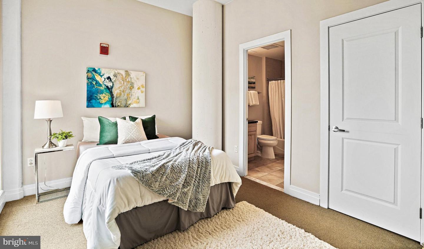 301 Massachusetts AVENUE NW Unit: 705