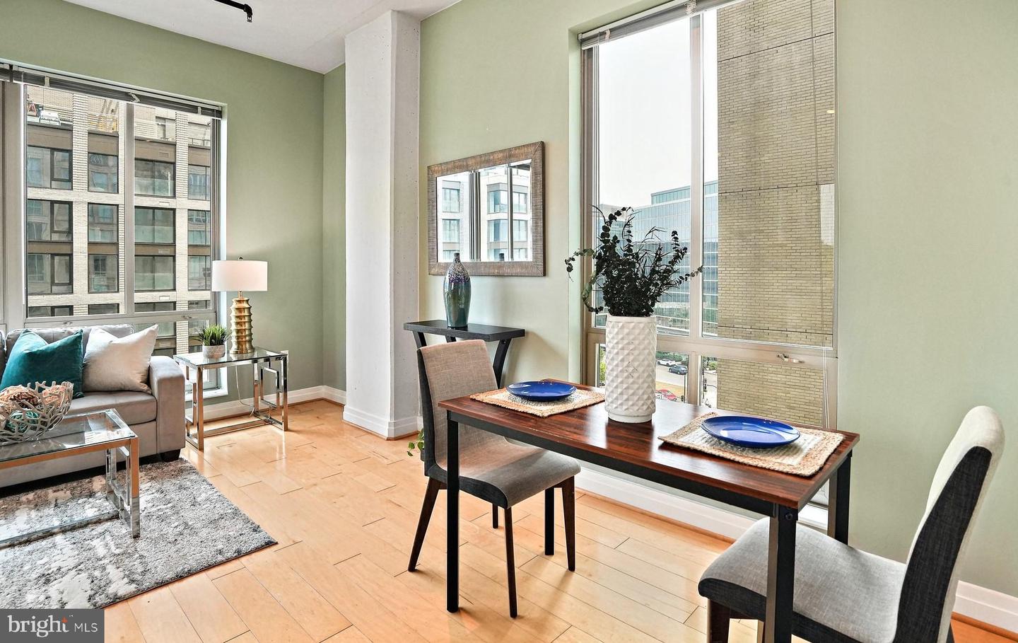 301 Massachusetts AVENUE NW Unit: 705