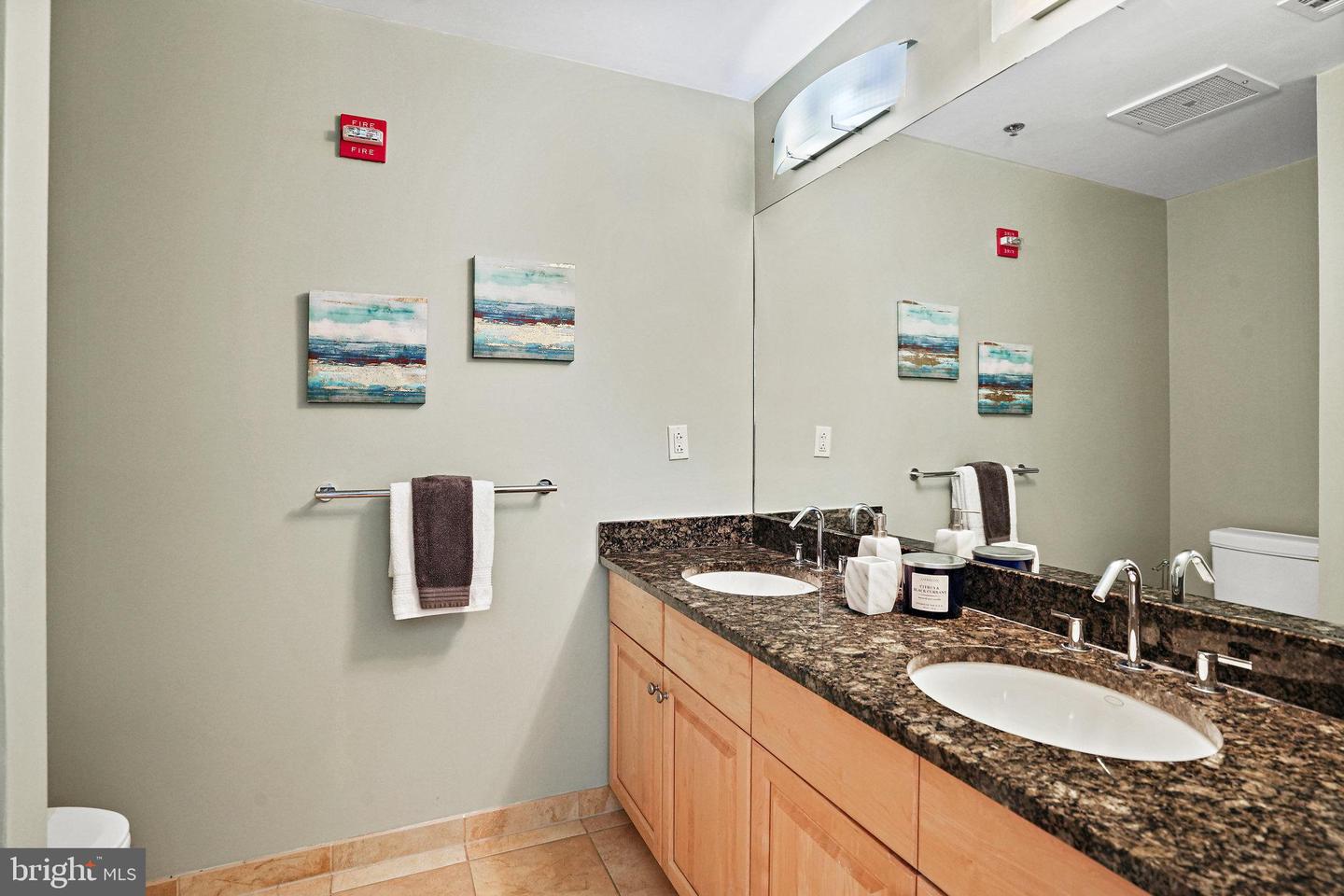 301 Massachusetts AVENUE NW Unit: 705