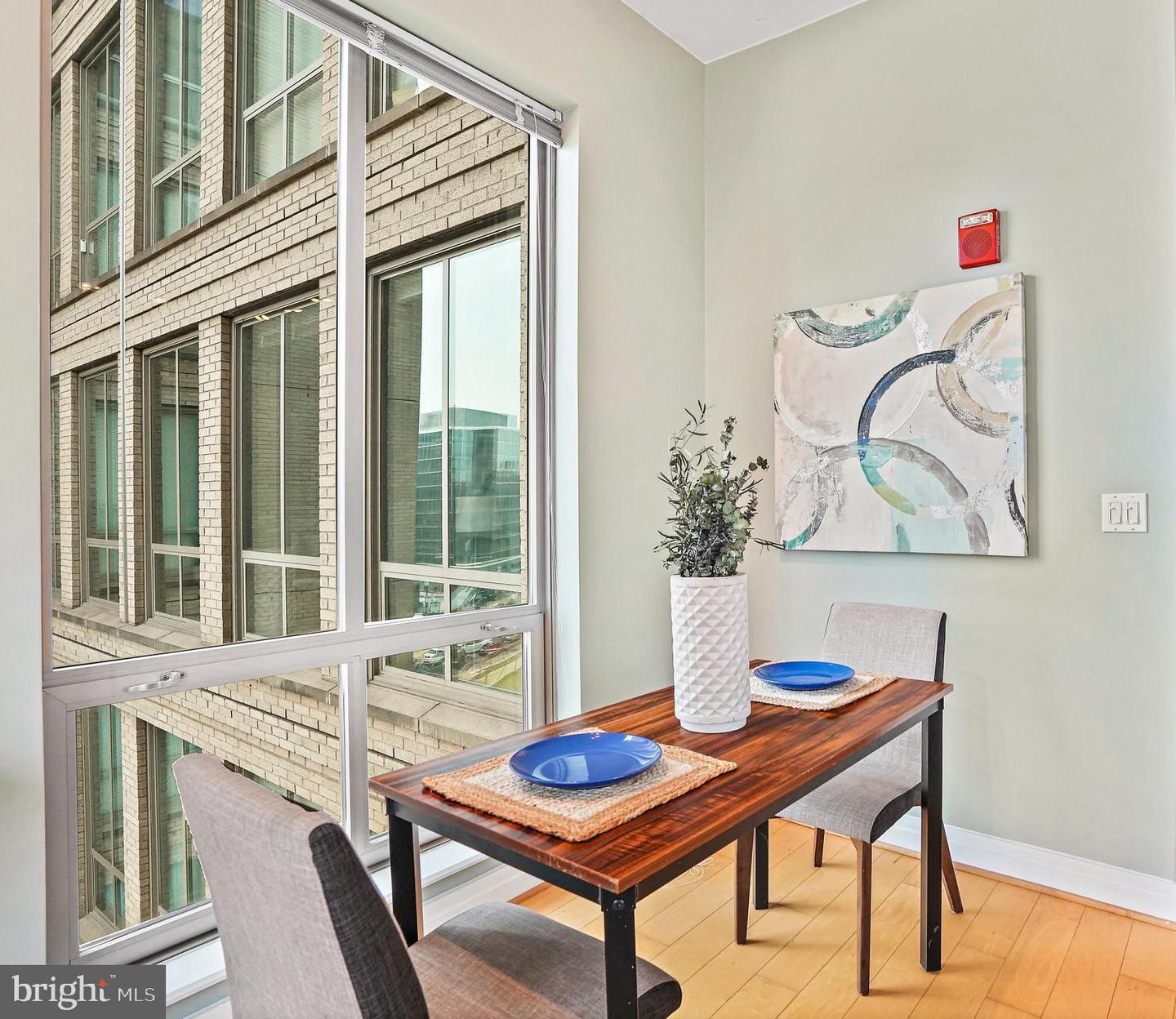 301 Massachusetts AVENUE NW Unit: 705
