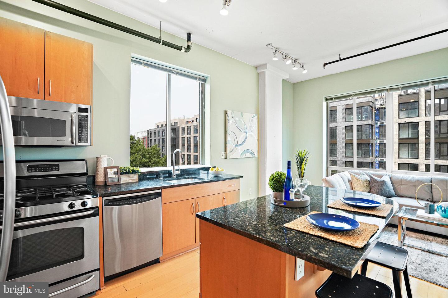 301 Massachusetts AVENUE NW Unit: 705