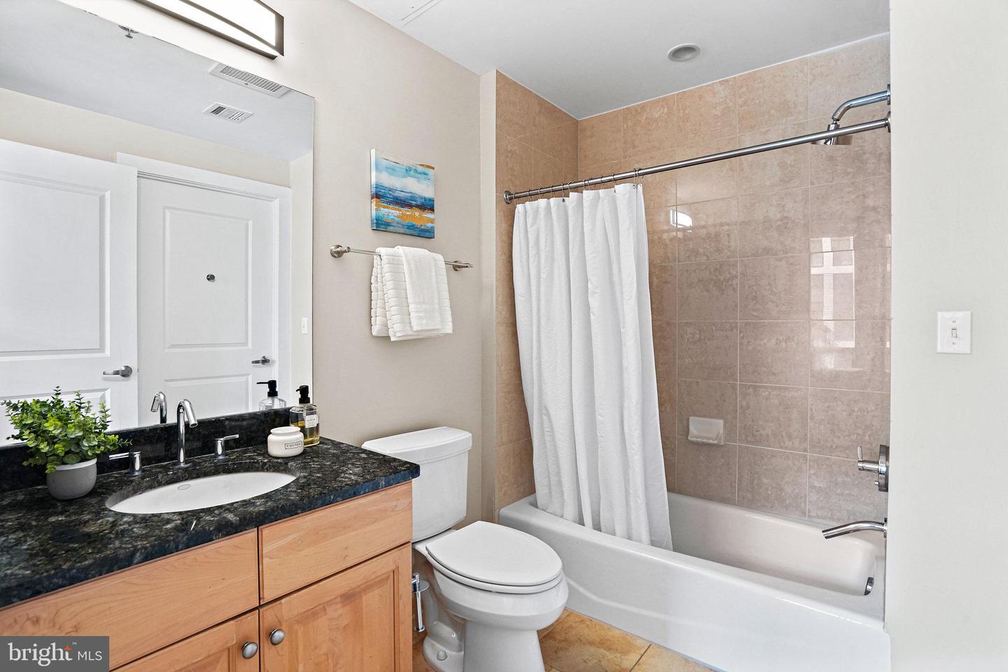 301 Massachusetts AVENUE NW Unit: 705