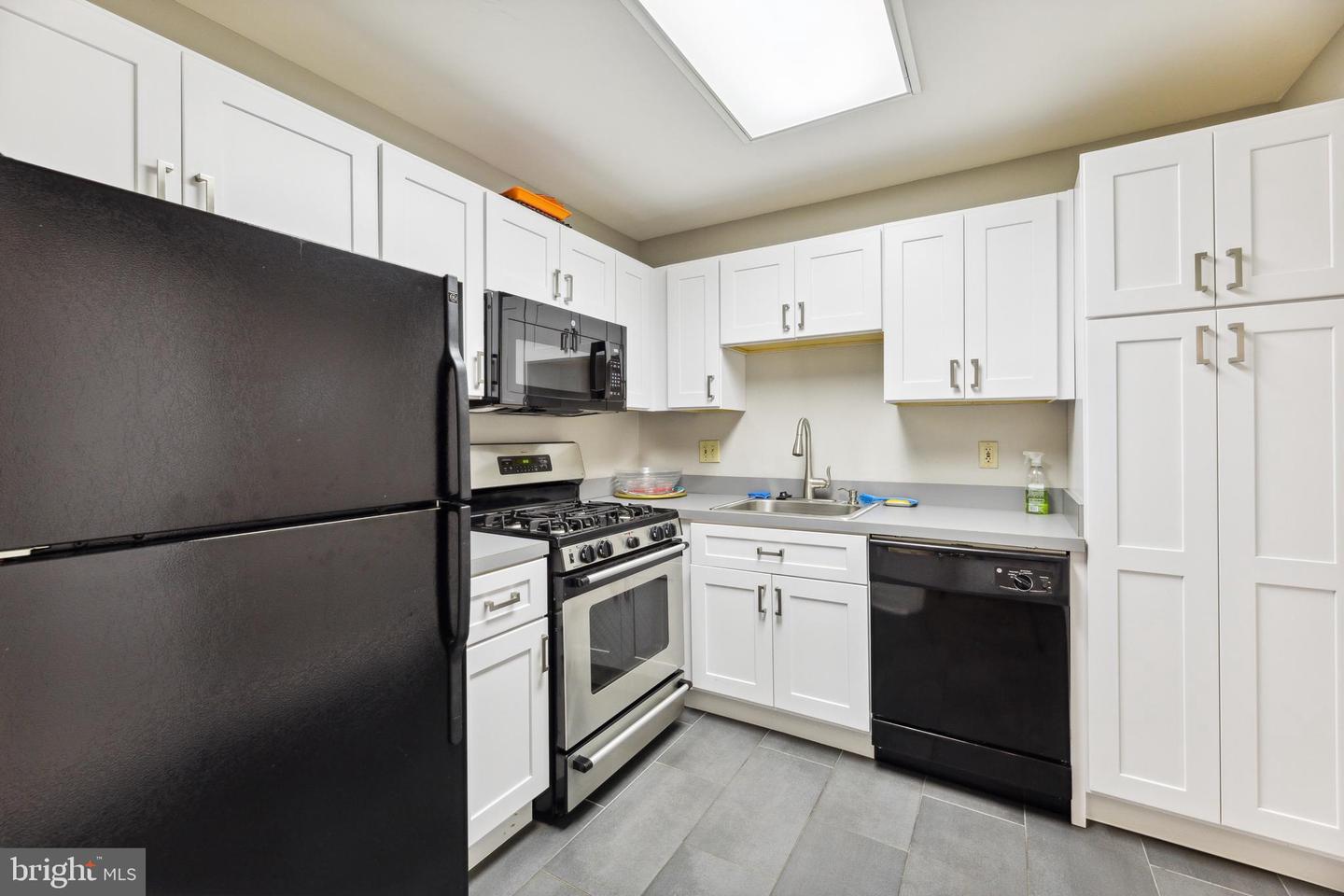 2004 11th STREET NW Unit: 428