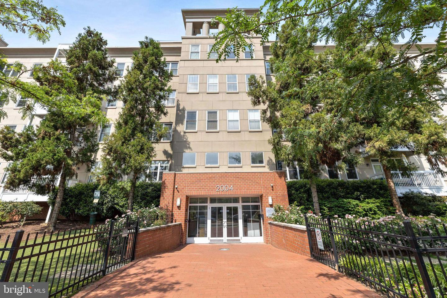 2004 11th STREET NW Unit: 428