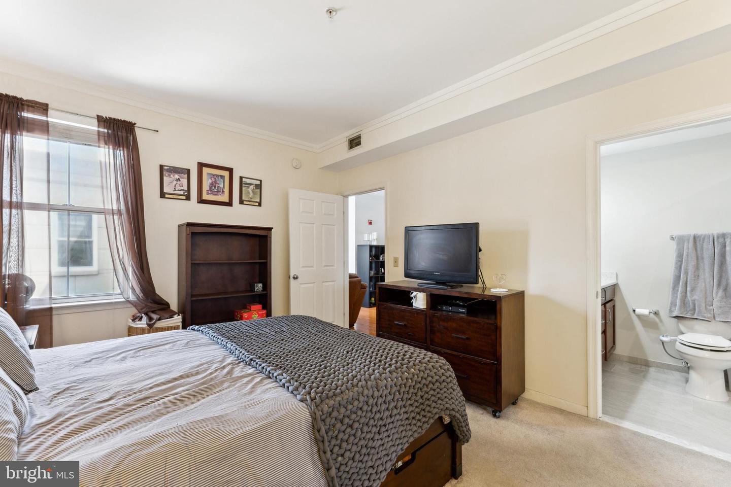 2004 11th STREET NW Unit: 428