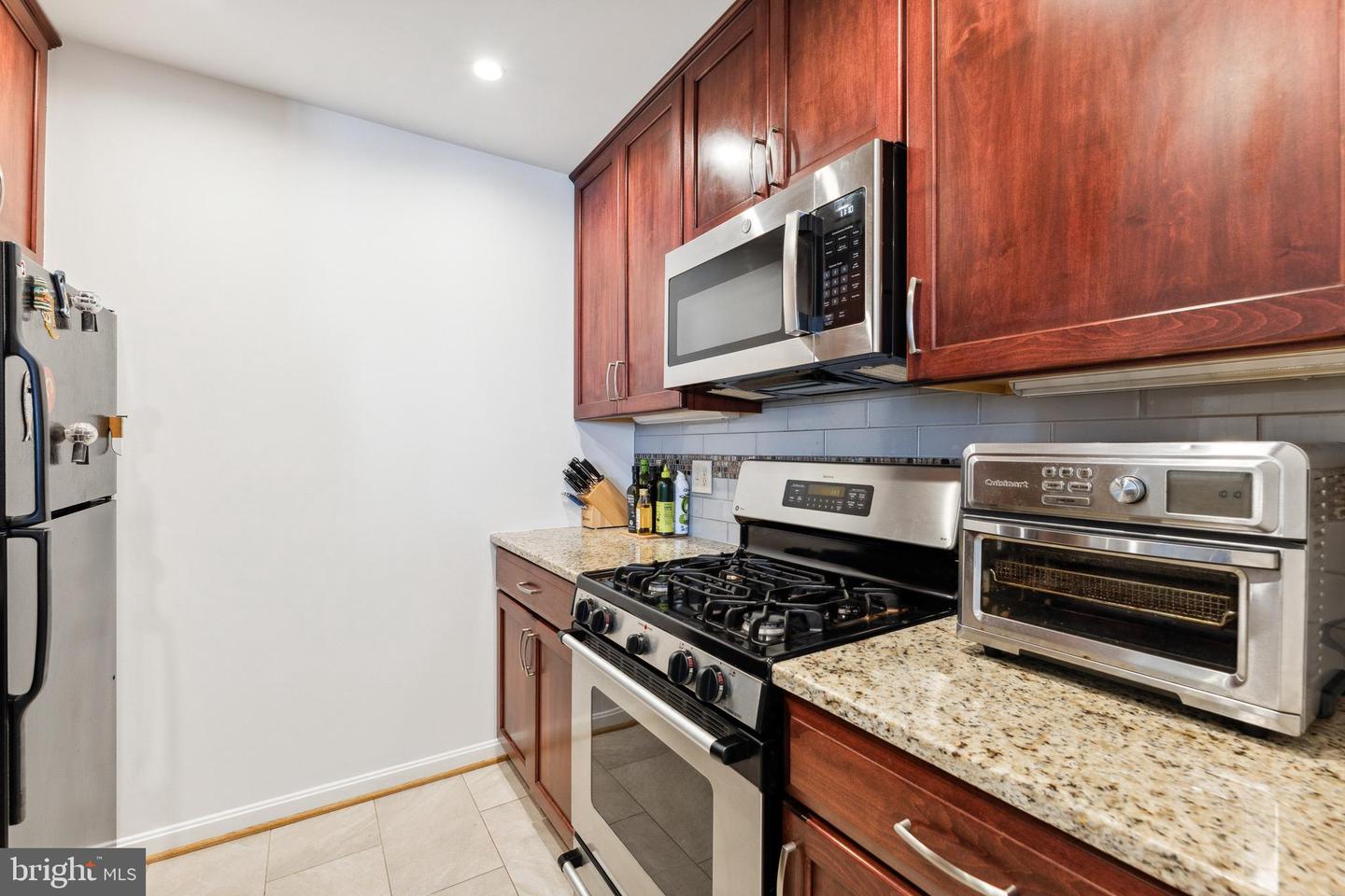 2004 11th STREET NW Unit: 428