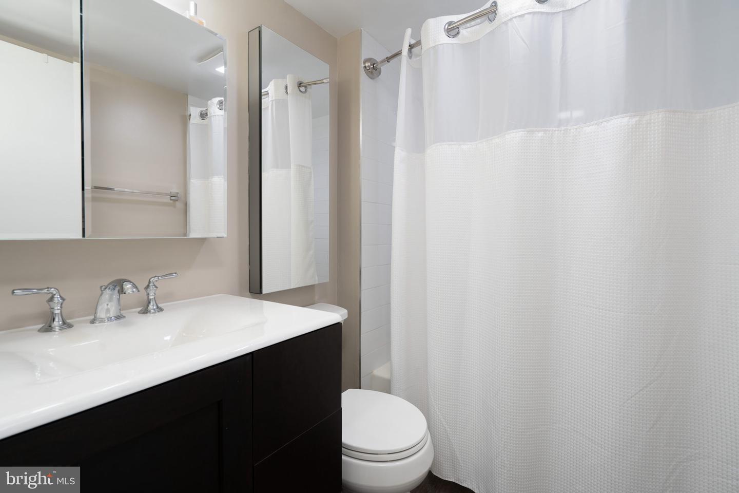 2111 Wisconsin AVENUE NW Unit: 512