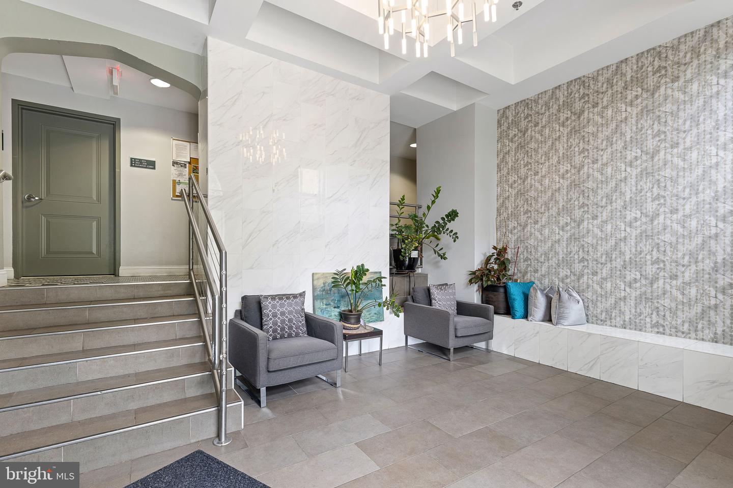 1831 2nd STREET NE Unit: 306