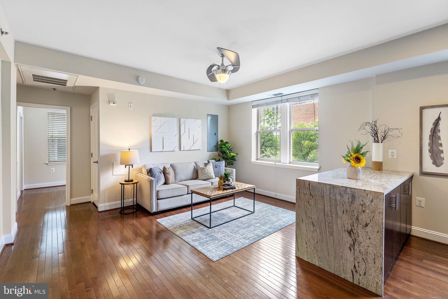 1831 2nd STREET NE Unit: 306
